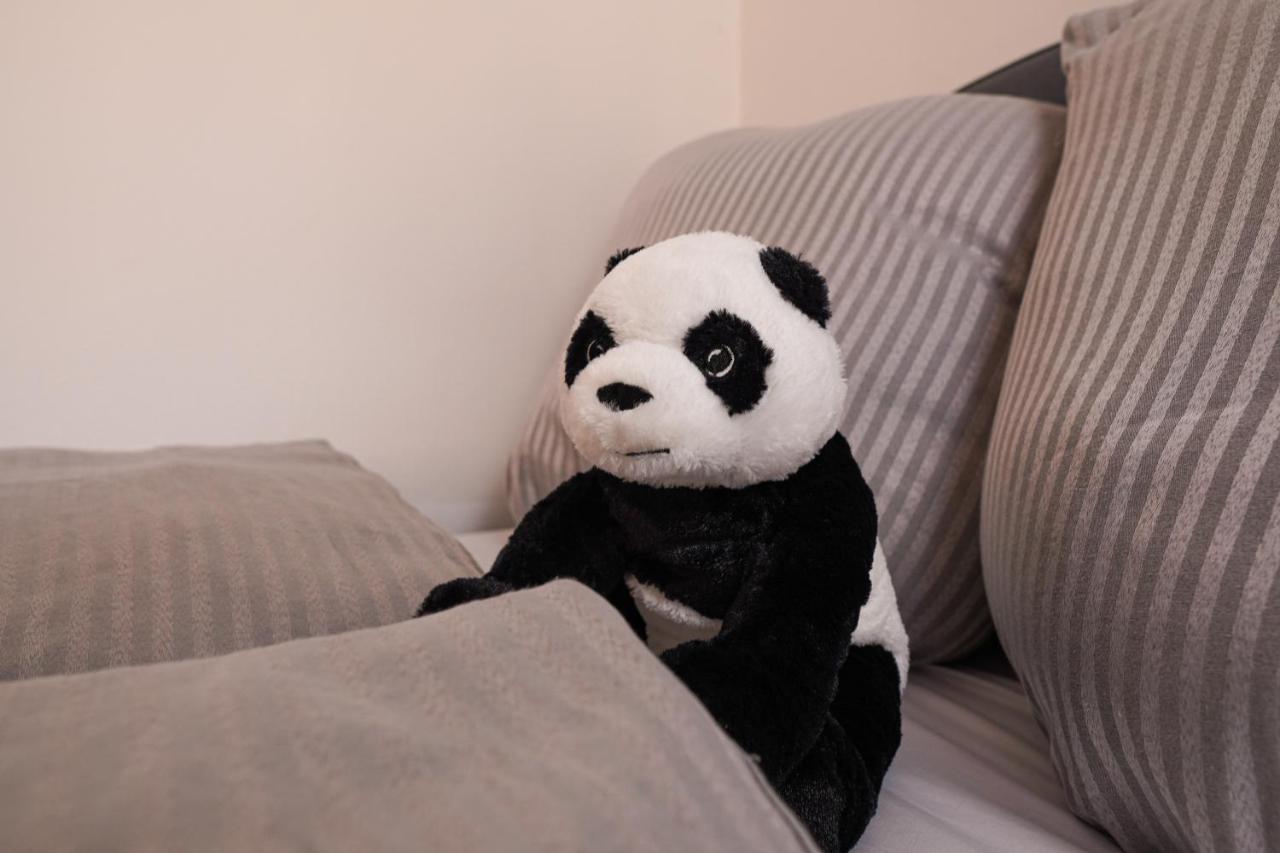 Fullhouse - Halle - T28 - Panda Apartment Dış mekan fotoğraf