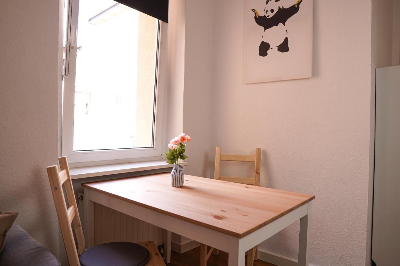 Fullhouse - Halle - T28 - Panda Apartment Dış mekan fotoğraf